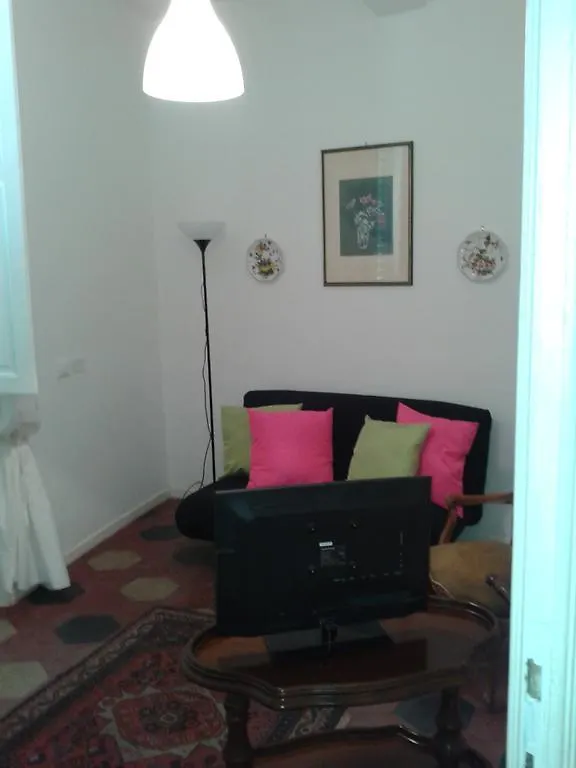 Unique Apartment Florence